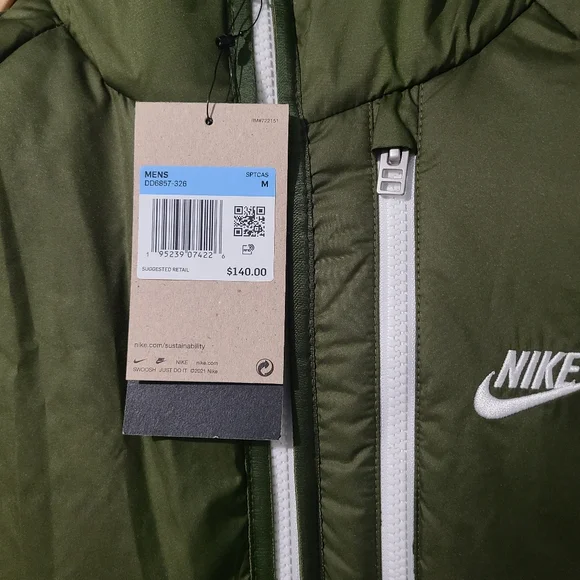 Olive Green NWT Nike Sportswear Therma-Fit Legacy Hooded Jacket - Picture 3 of 6